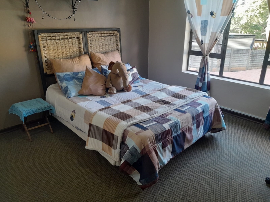 4 Bedroom Property for Sale in Safari Gardens North West